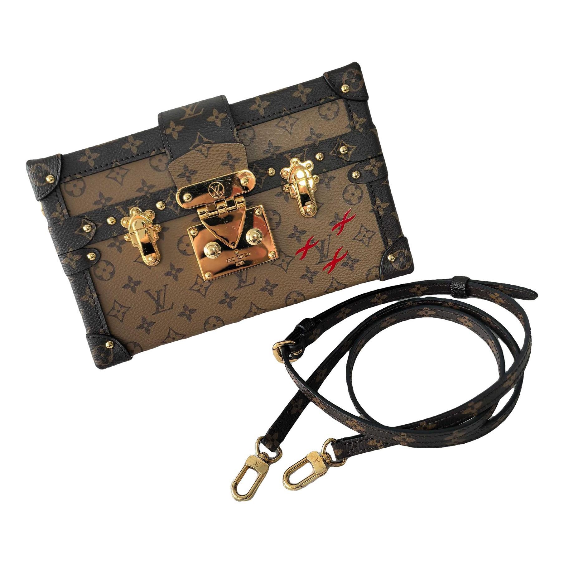 Petite Malle leather handbag