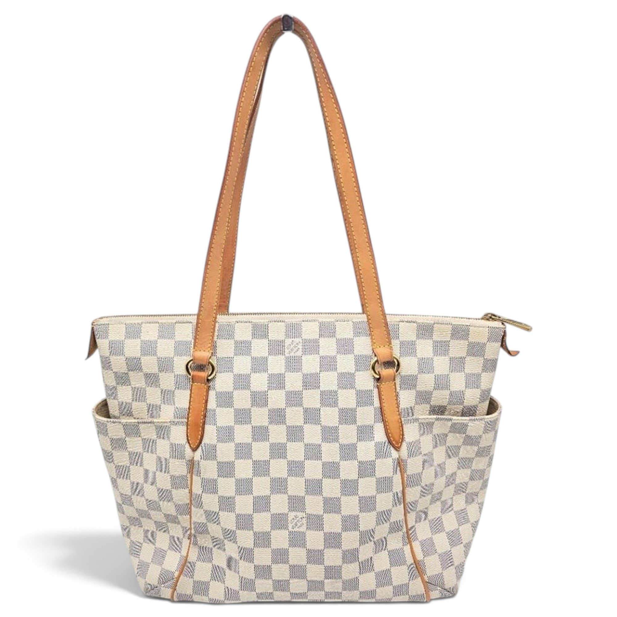 Totally leather handbag