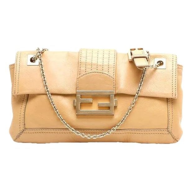 Baguette leather handbag