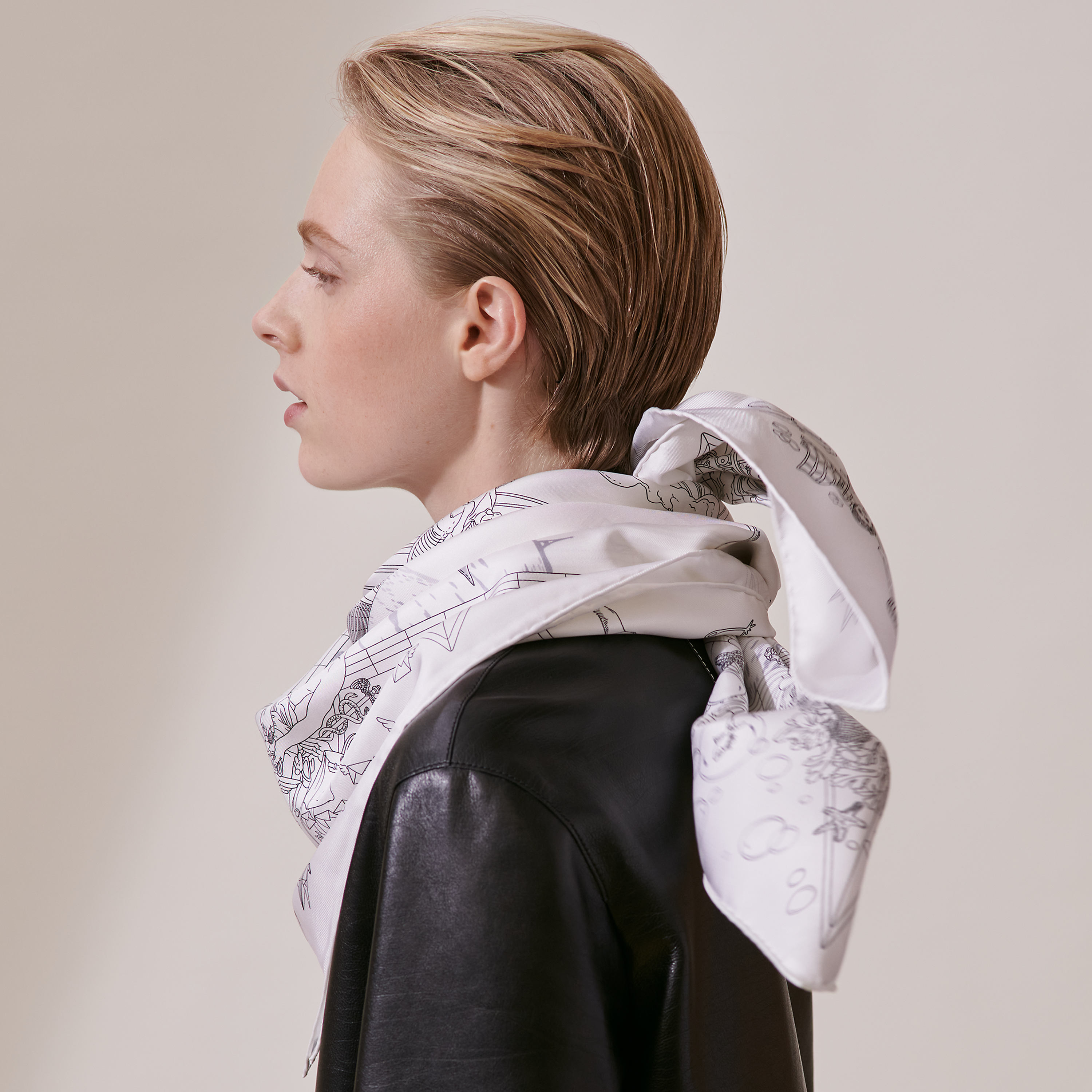 Hermès Flagship scarf 90