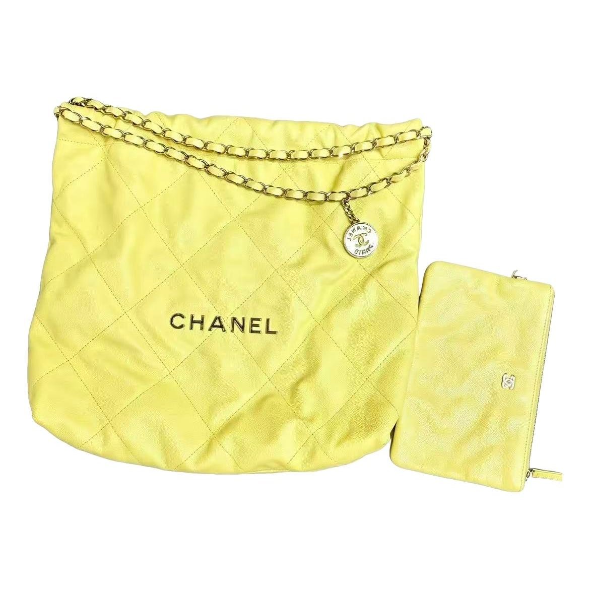 Chanel 22 leather handbag