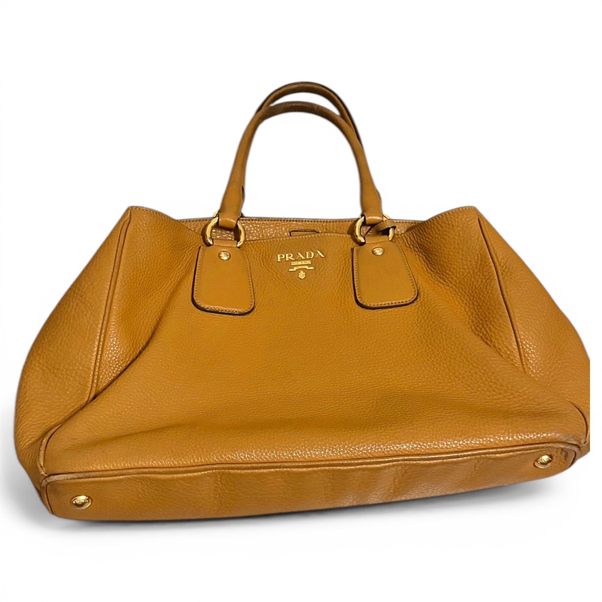 Concept leather tote
