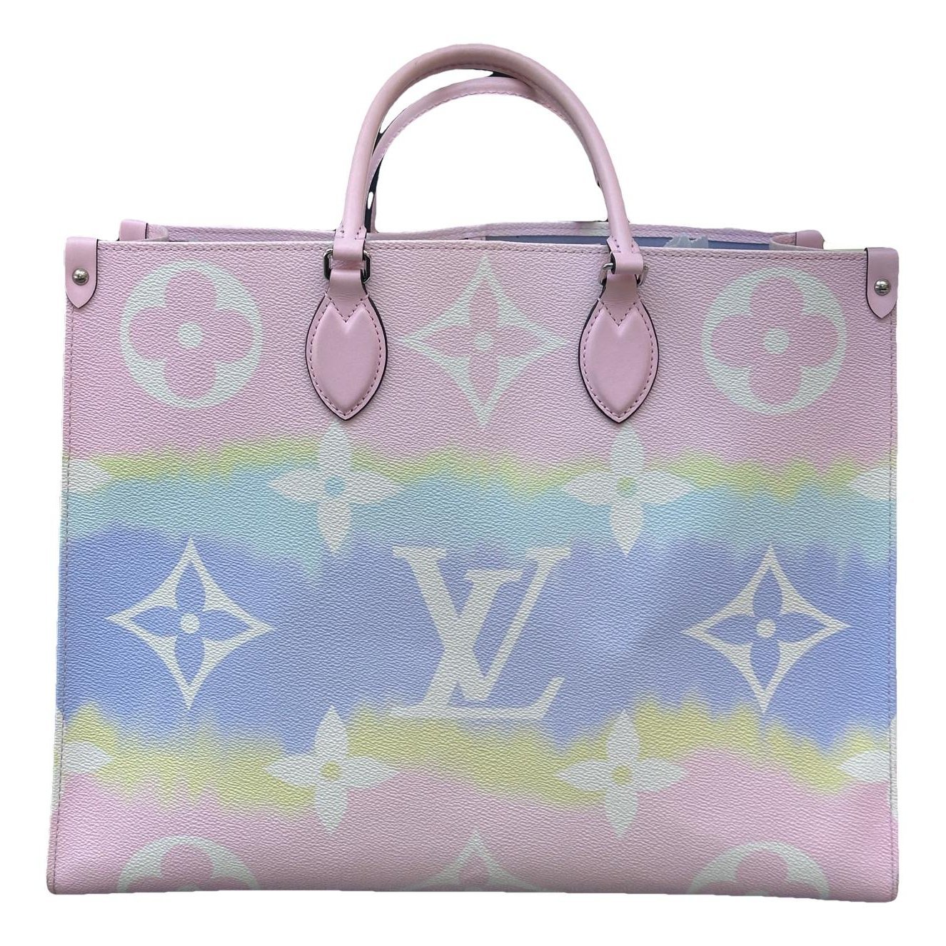 Onthego leather handbag