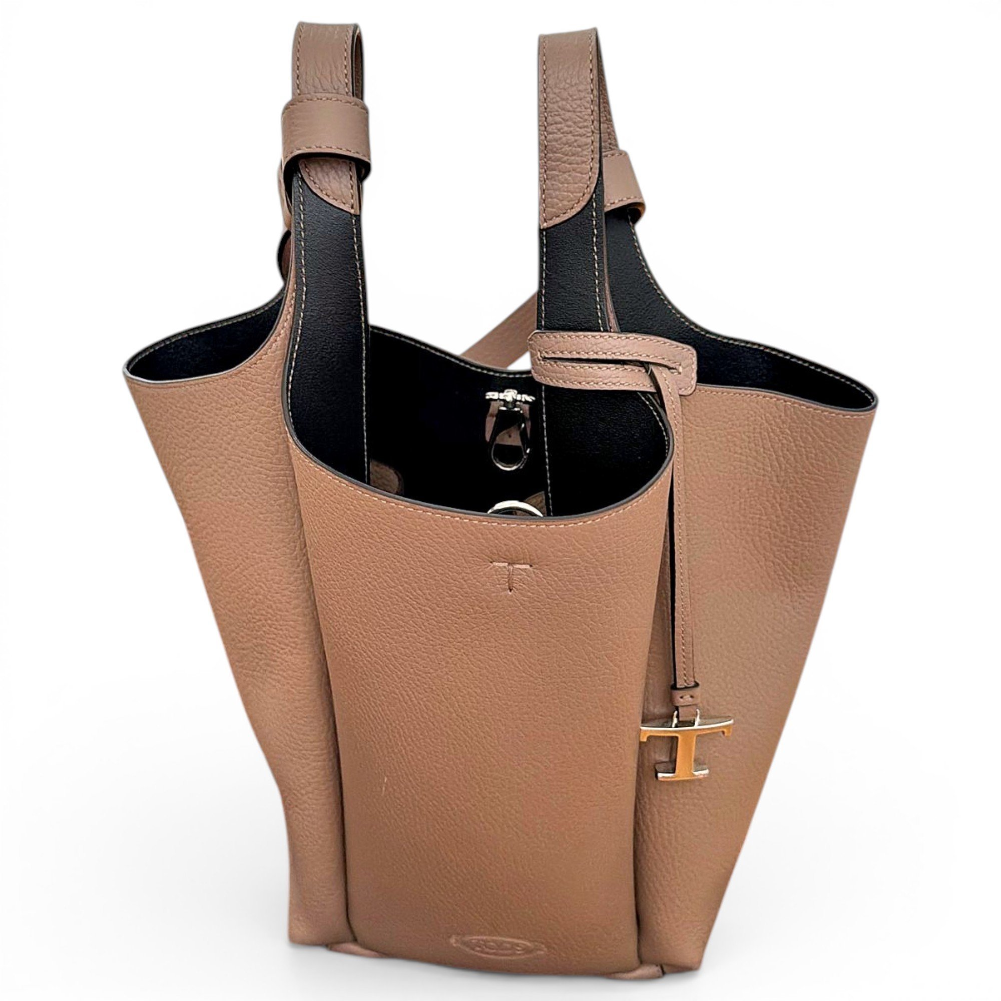 Leather tote