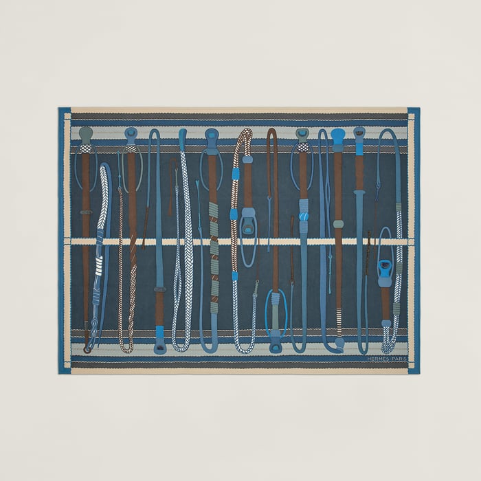 Bleu Nuit Fouets Et Tartan Blanket