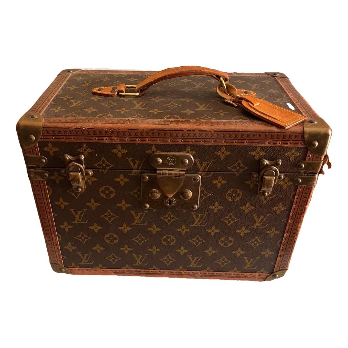 Louis Vuitton Leather vanity case
