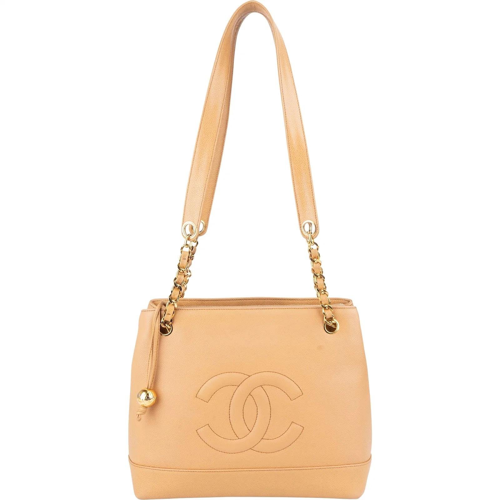 Classic CC Shopping leather handbag