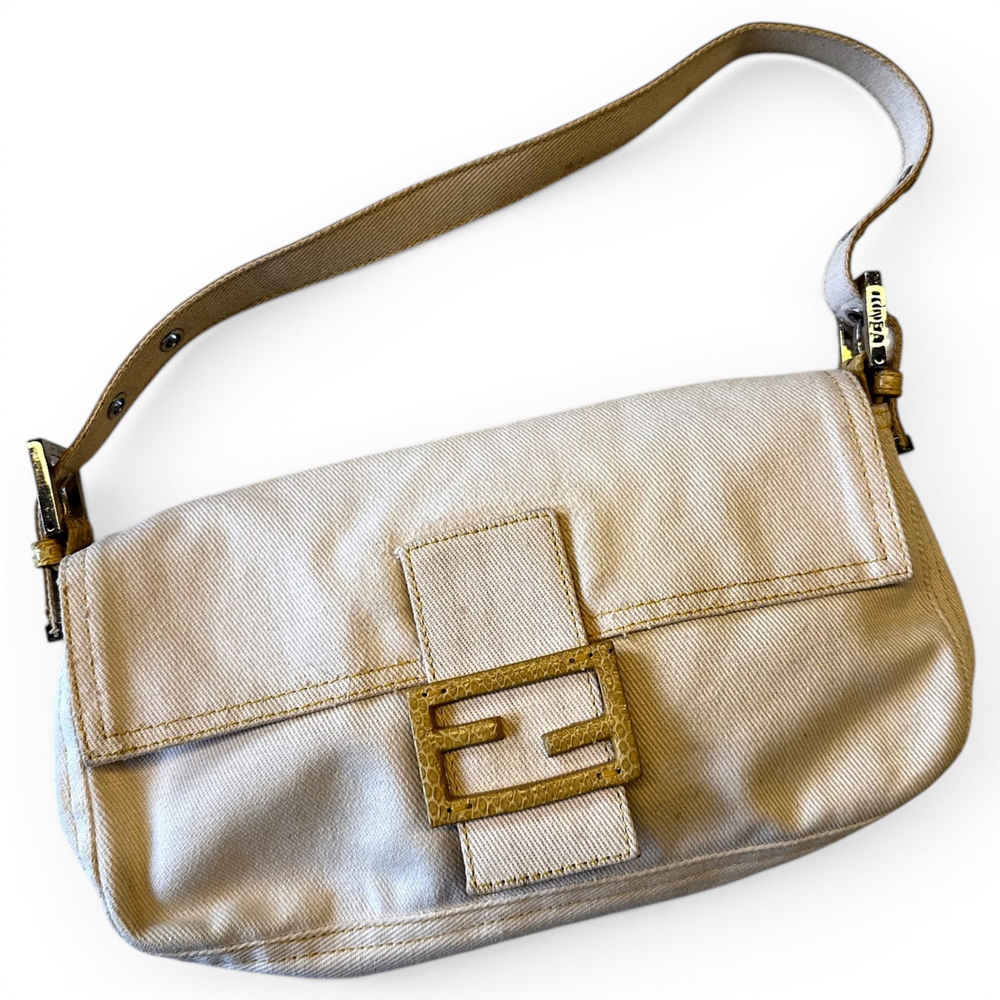 Baguette handbag