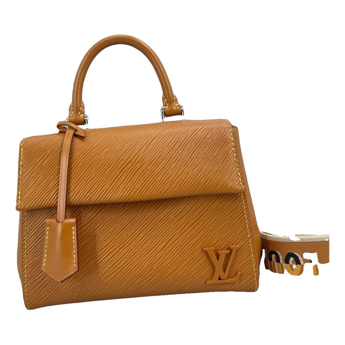 Louis Vuitton Cluny leather handbag
