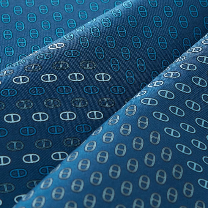 Trois Petits Maillons Pocket Square 45