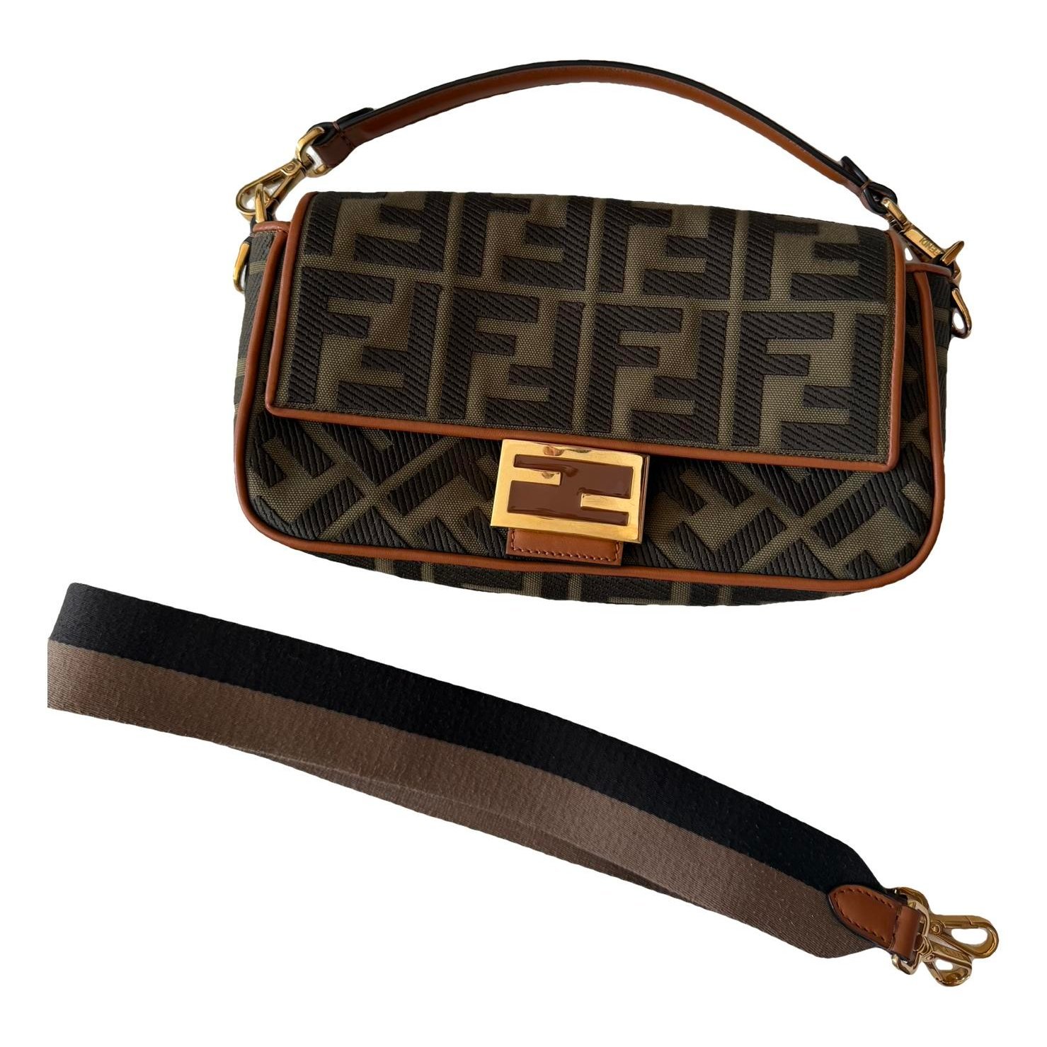 Baguette cloth handbag