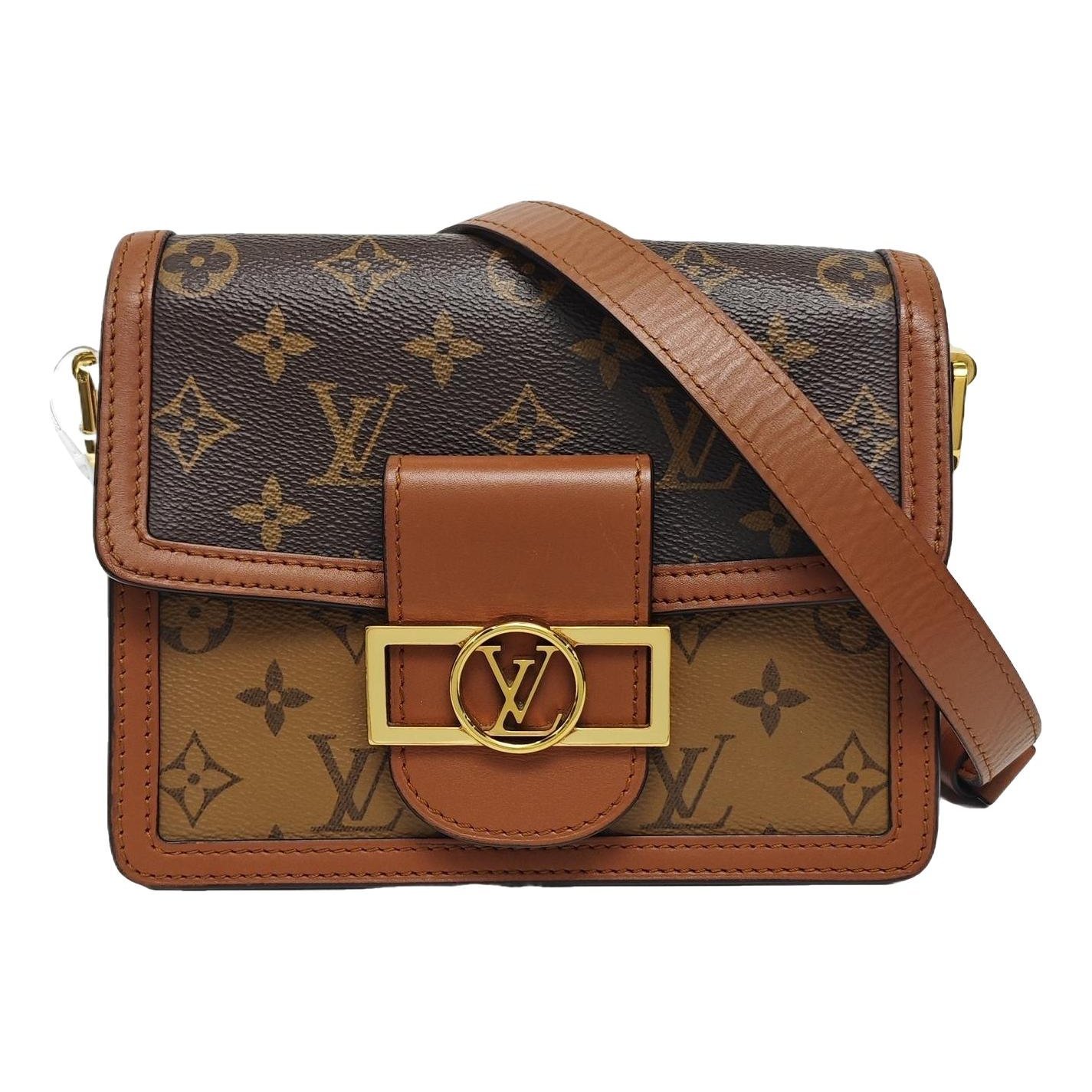 Dauphine leather handbag