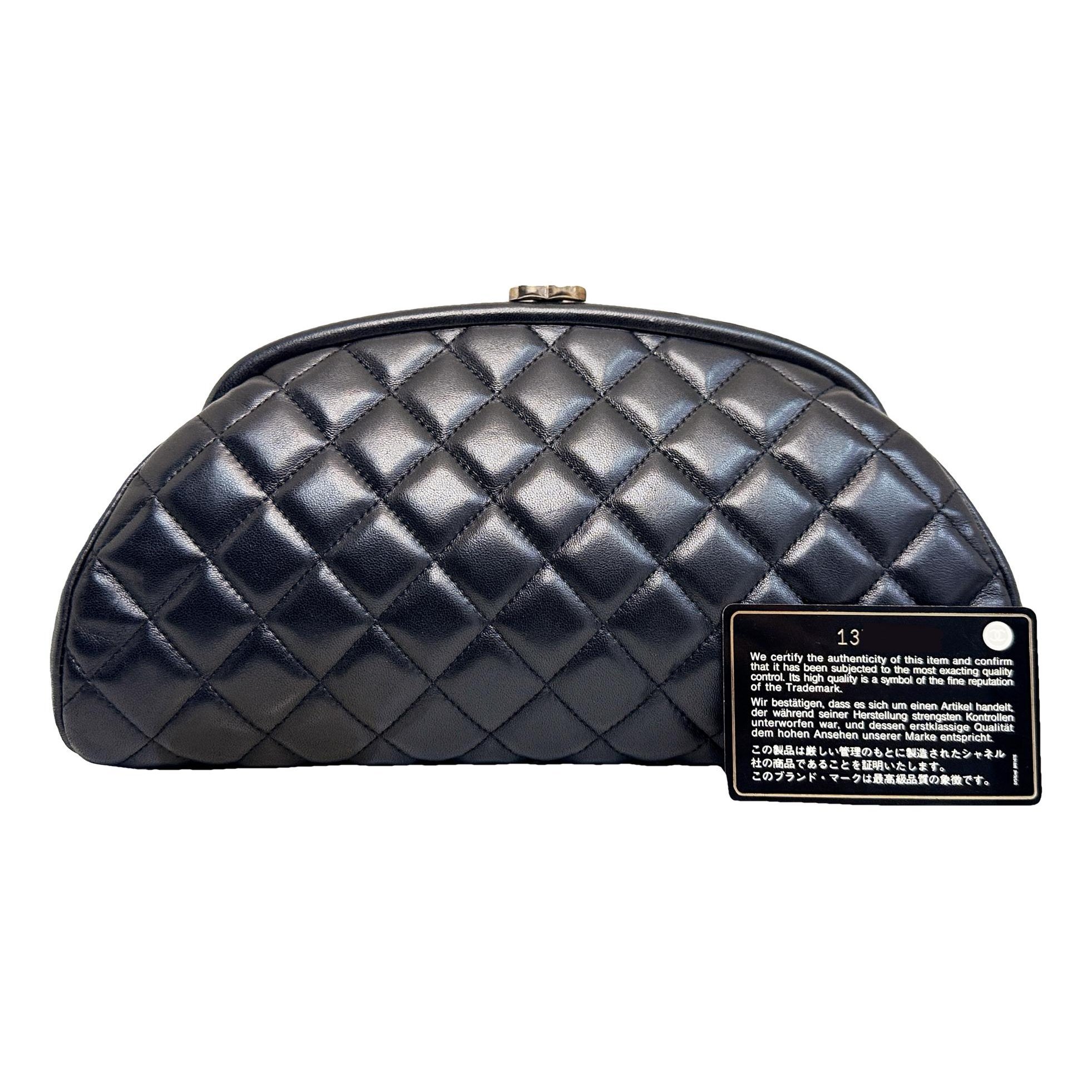 Timeless/Classique leather clutch bag