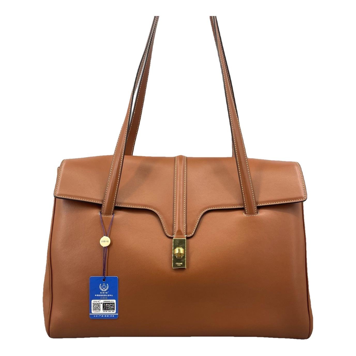 Sac 16 leather handbag