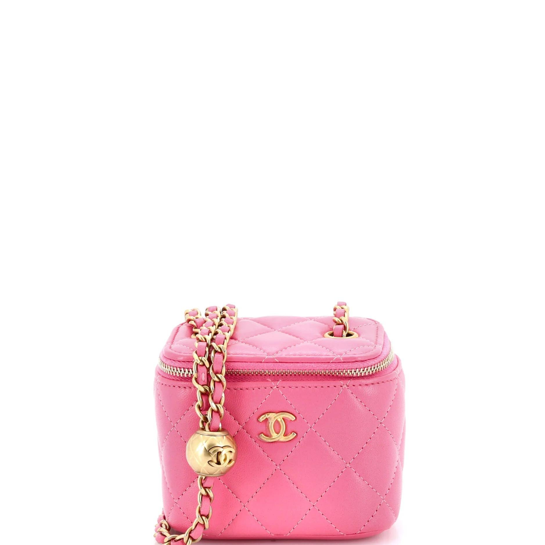 Chanel Leather clutch bag