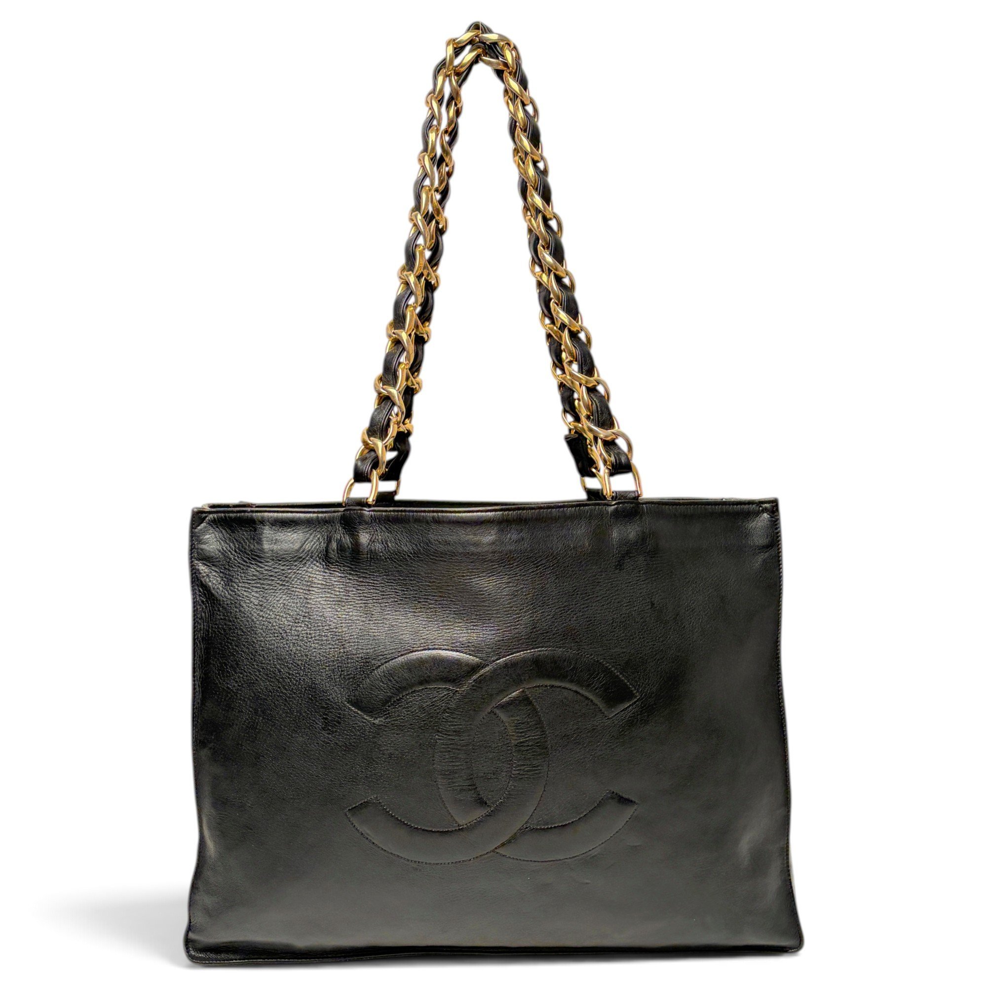 Vintage CC Chain leather handbag