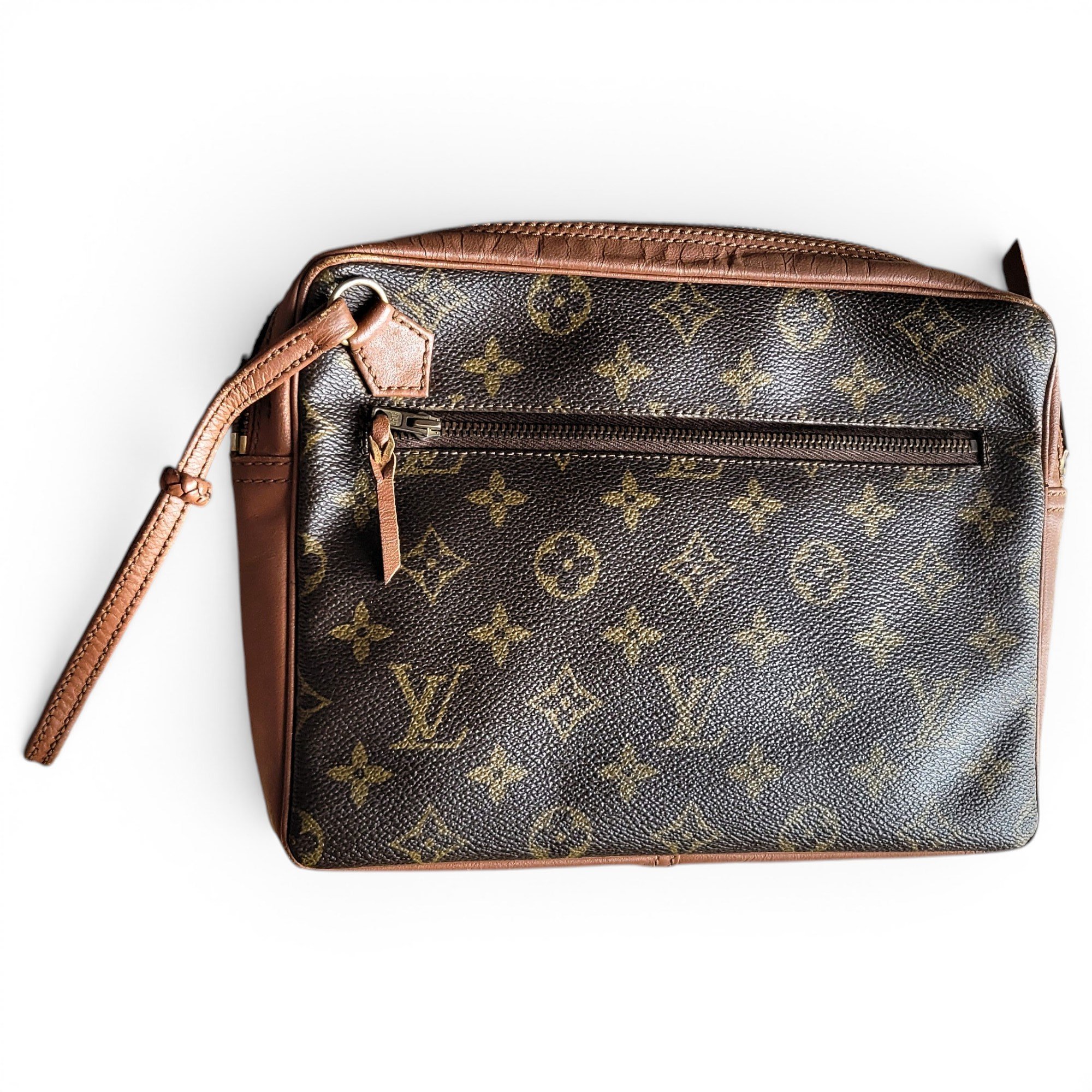 Leather clutch bag