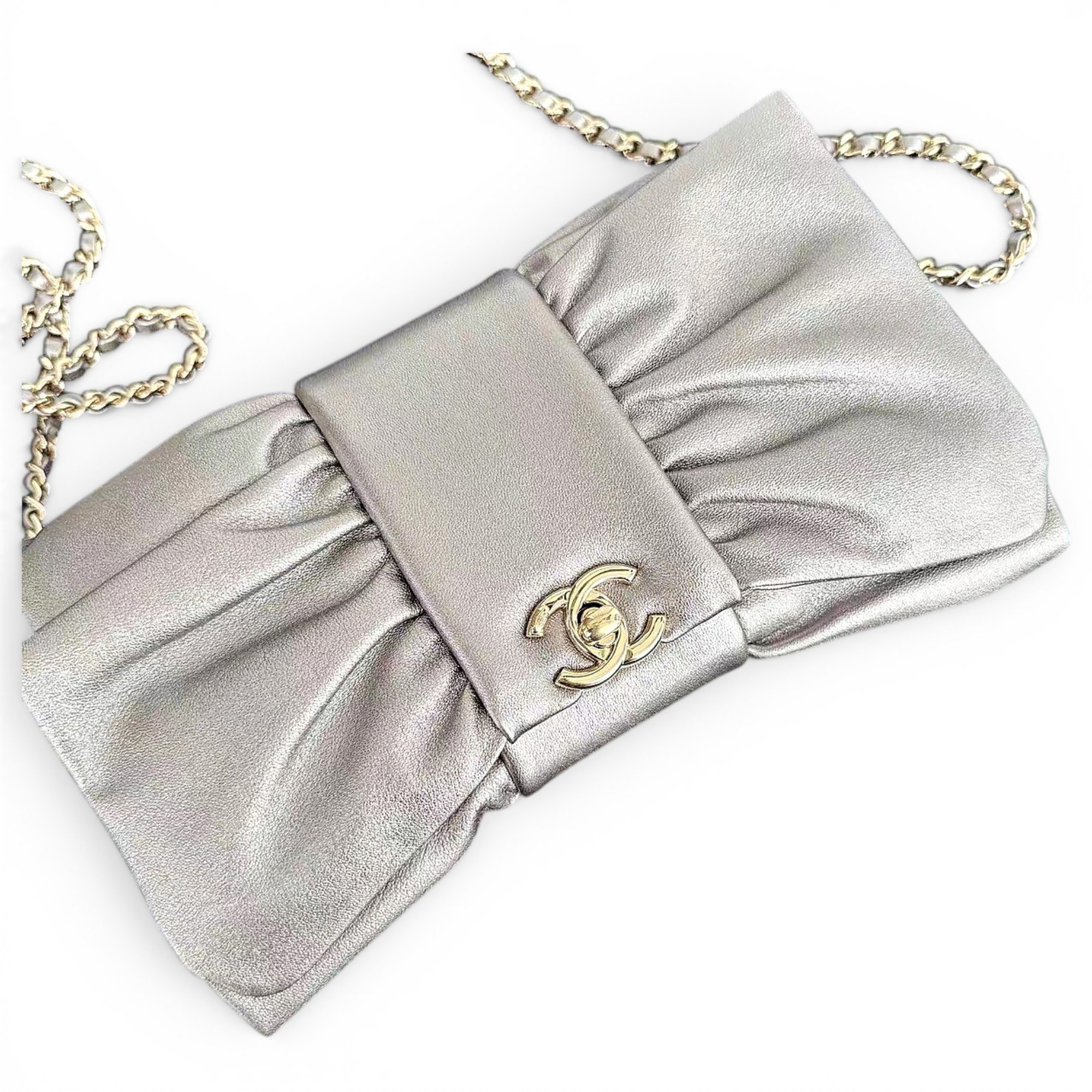 Chanel Leather handbag