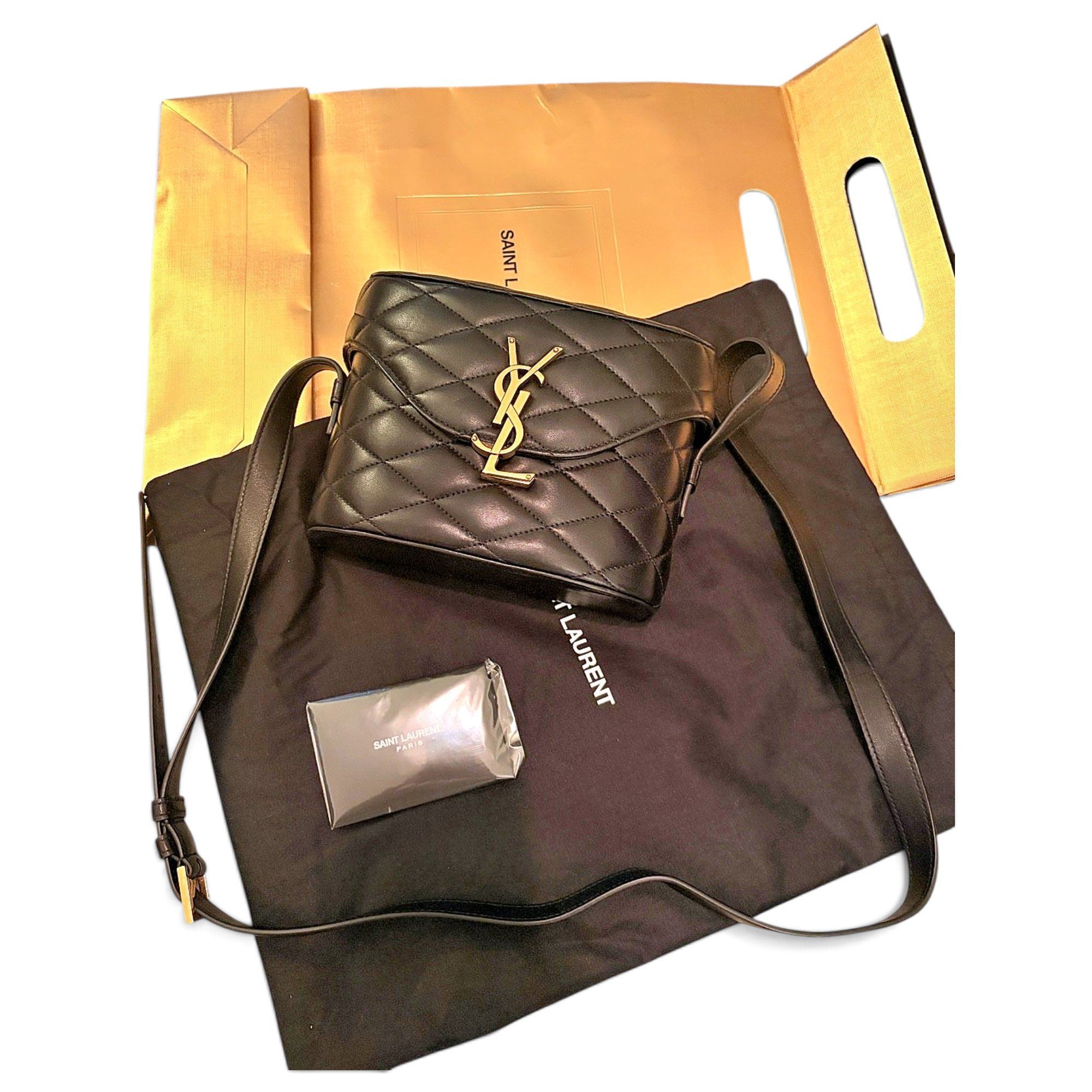 Le 37 leather crossbody bag