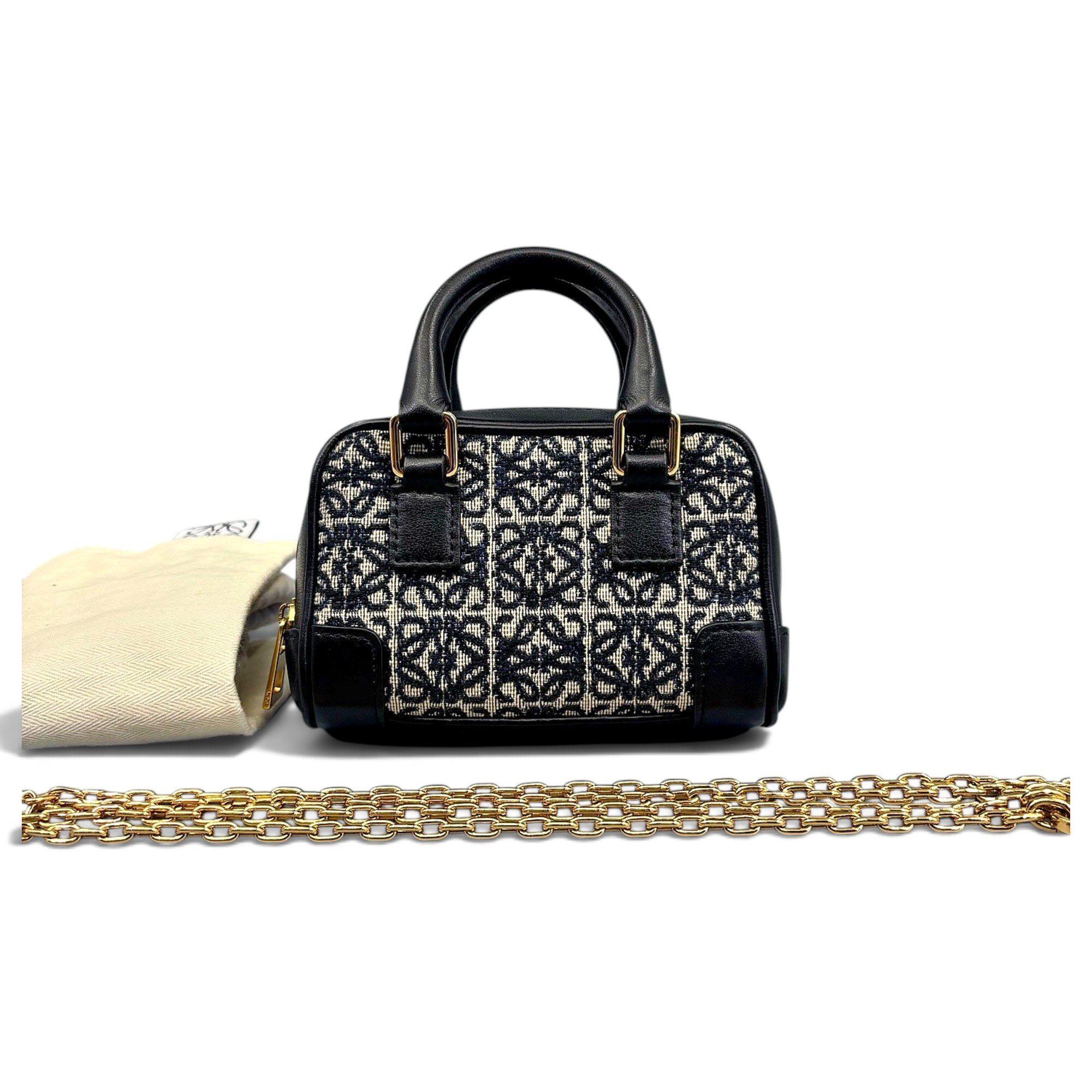Amazona leather handbag