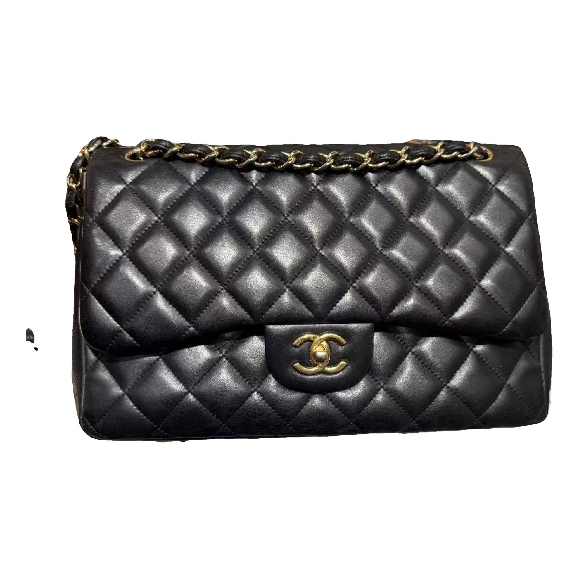 Timeless/Classique leather crossbody bag