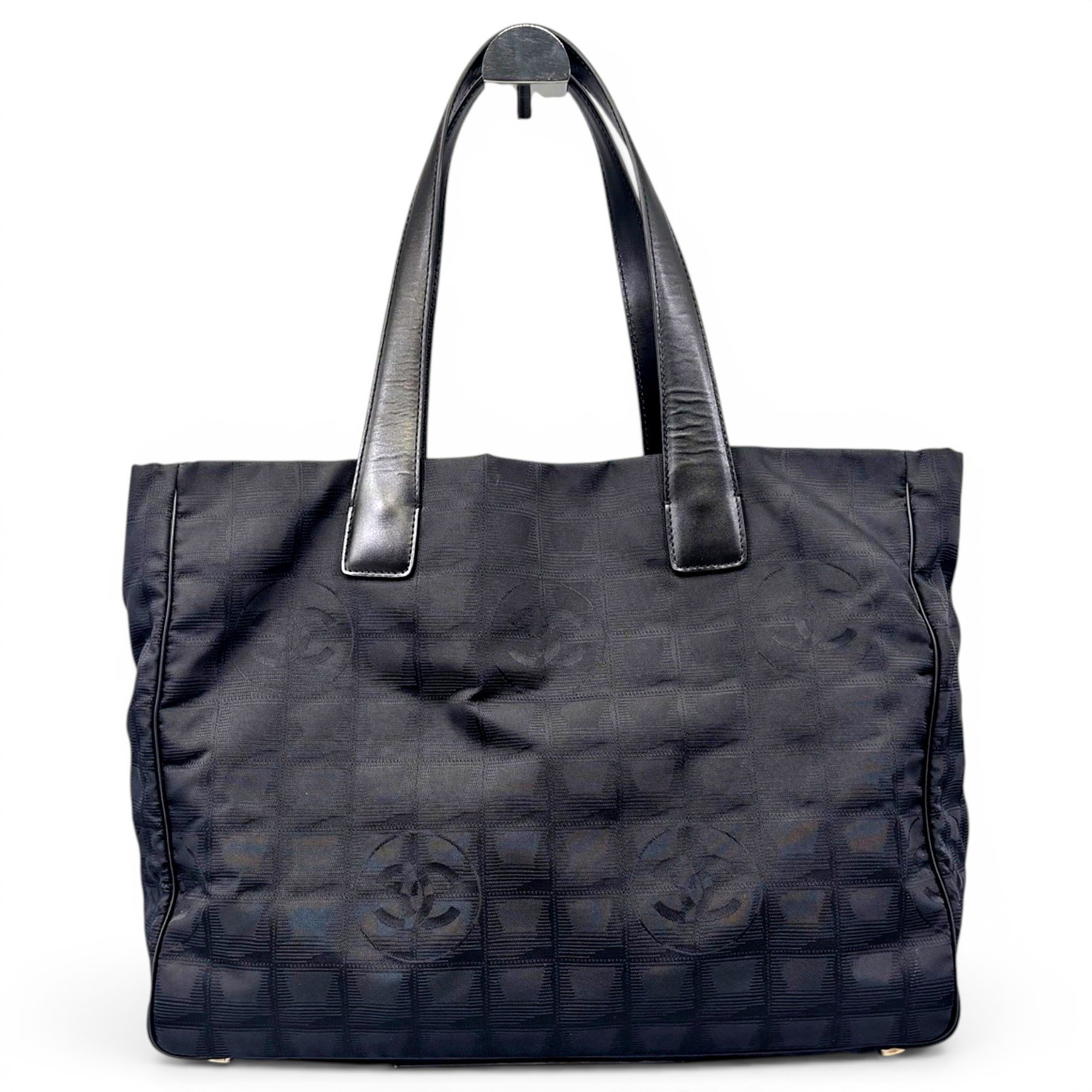 Leather tote