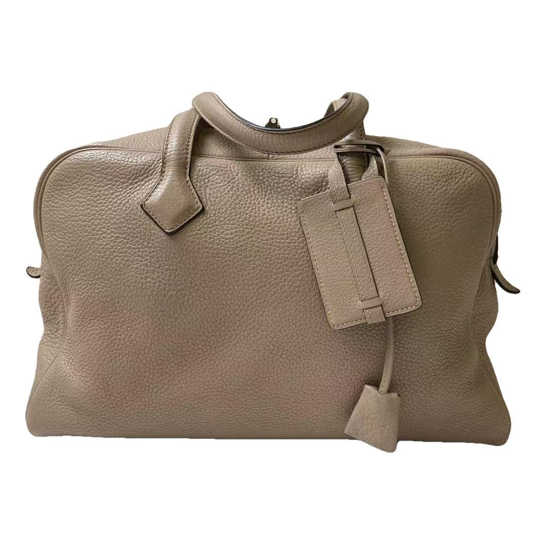 Victoria leather handbag