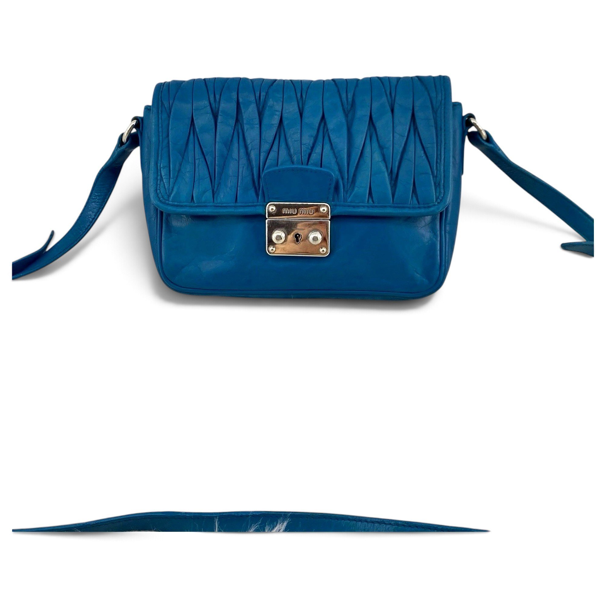 Matelassé leather handbag
