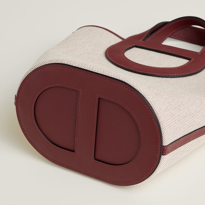 Hermès In-the-loop 18 Bag