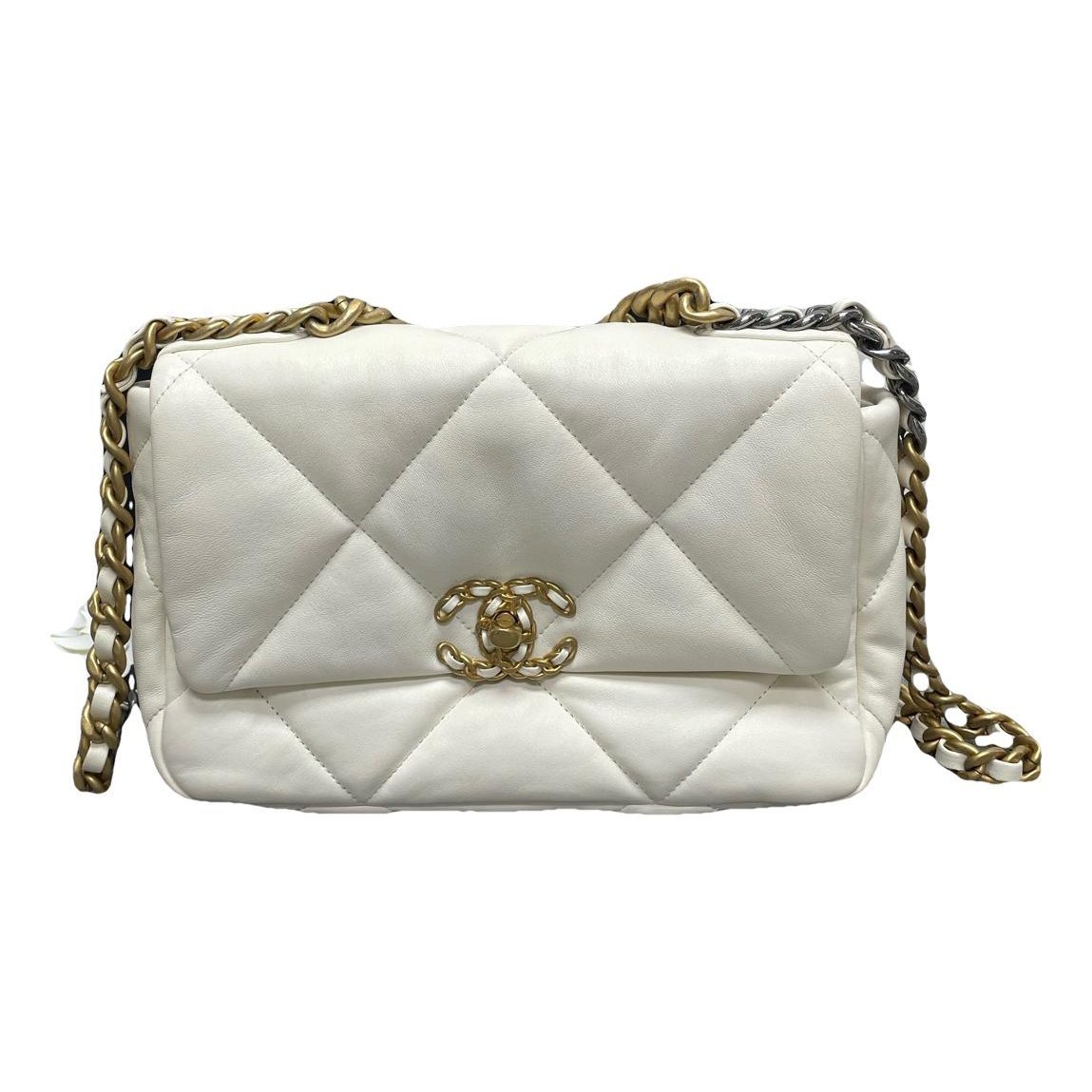 Chanel 19 leather handbag