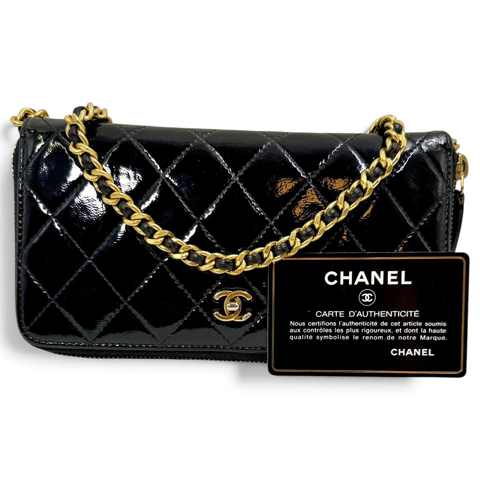 Wallet On Chain Timeless/Classique patent leather crossbody bag