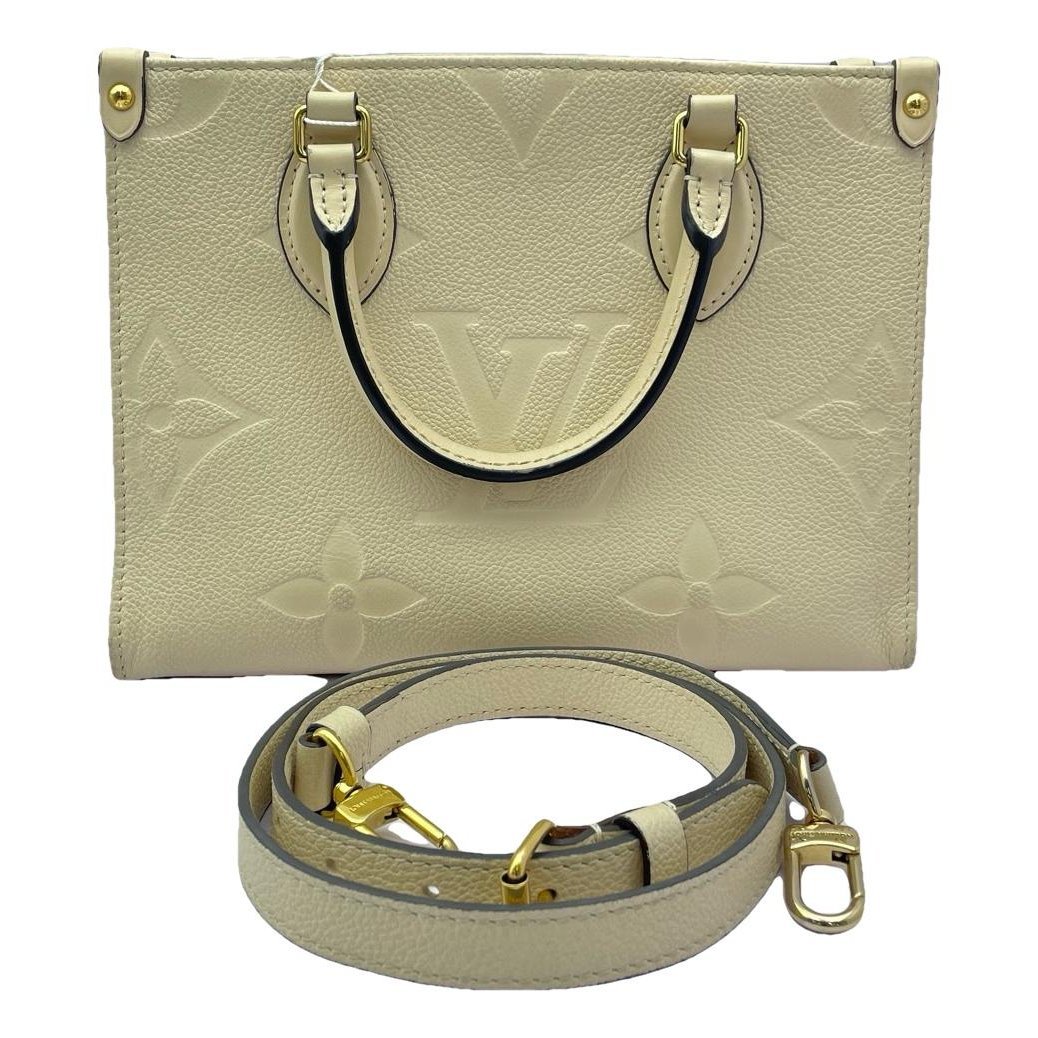 Onthego leather tote