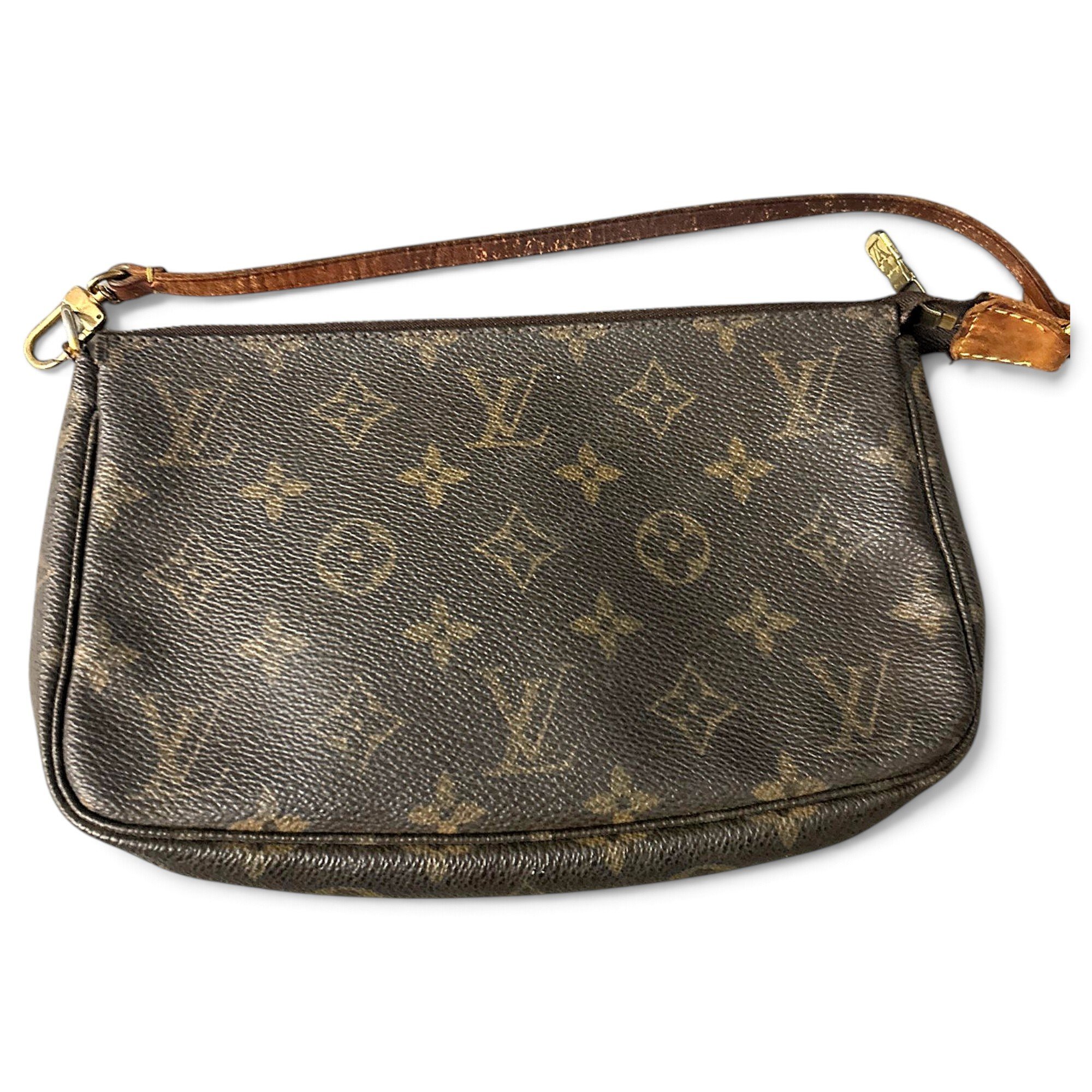 Pochette Accessoire leather crossbody bag