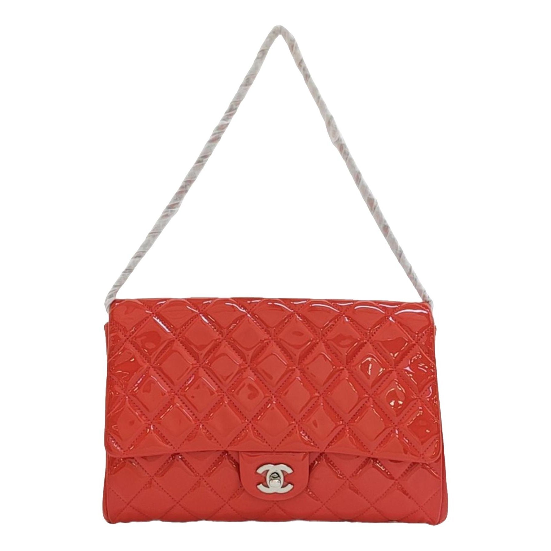 Timeless/Classique patent leather handbag