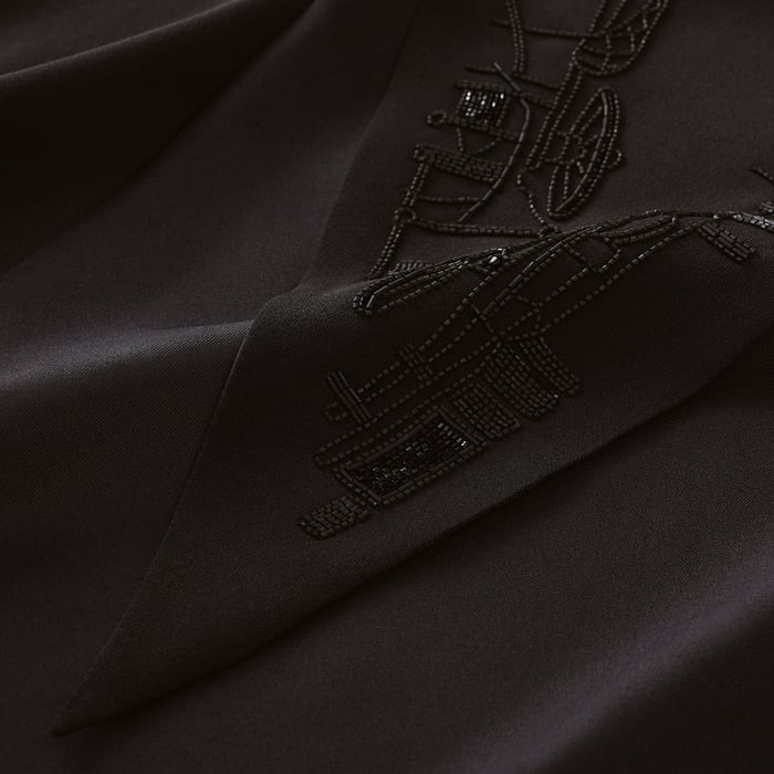 Noir Complication Equestre Exceptional Embroidered Triangle Scarf
