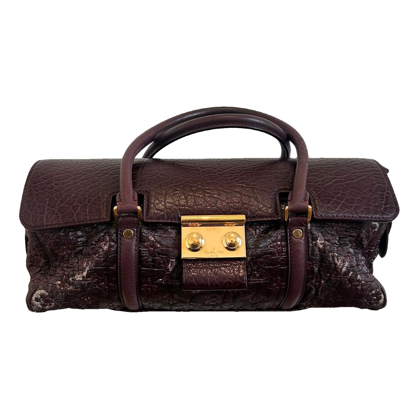 Volupte Psyche leather handbag