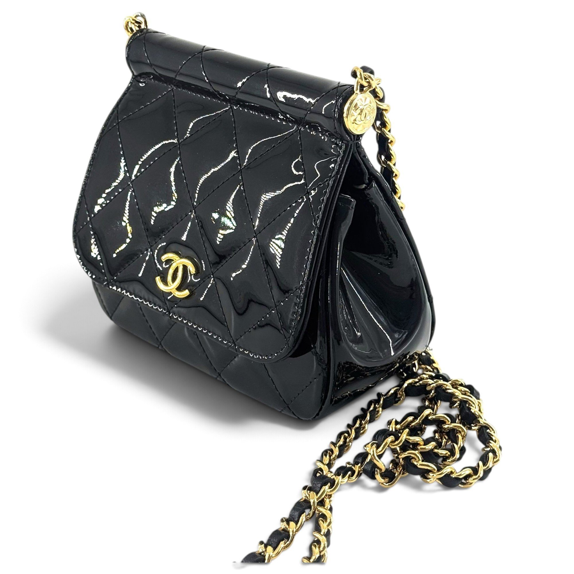 Patent leather handbag