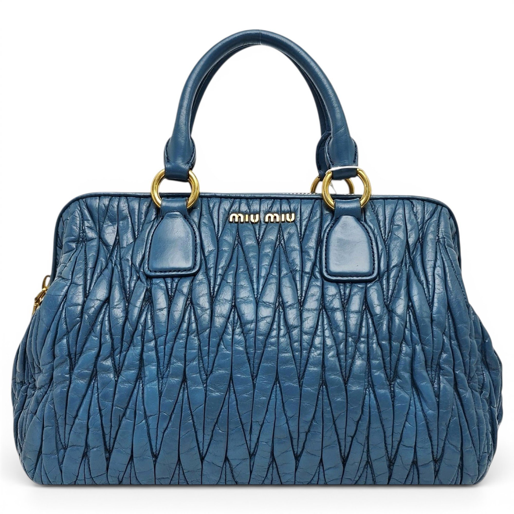 Matelassé leather handbag