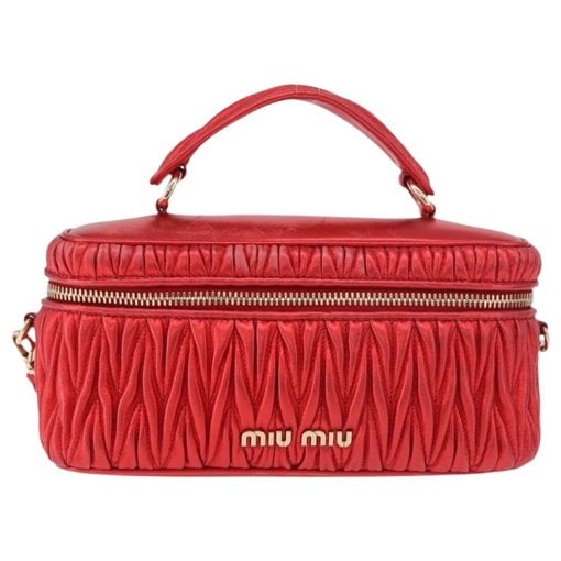 Matelassé leather handbag