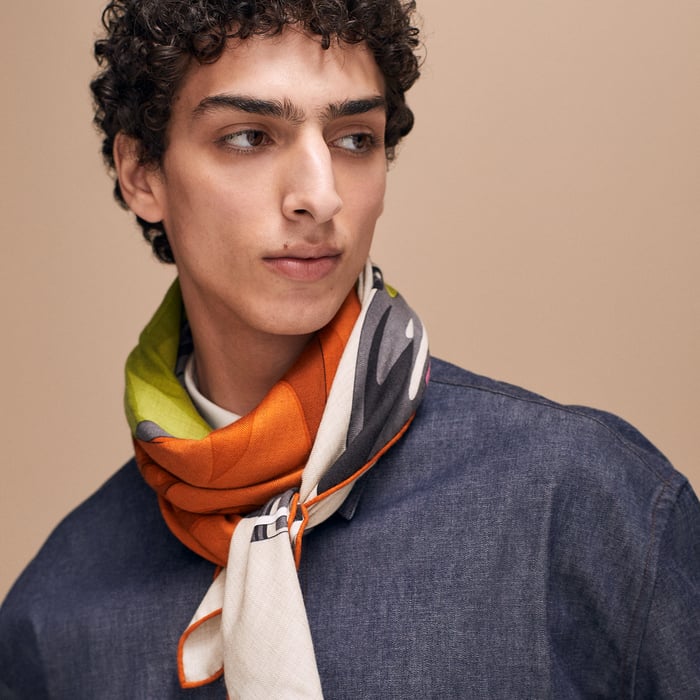 Horse Reality Scarf 100