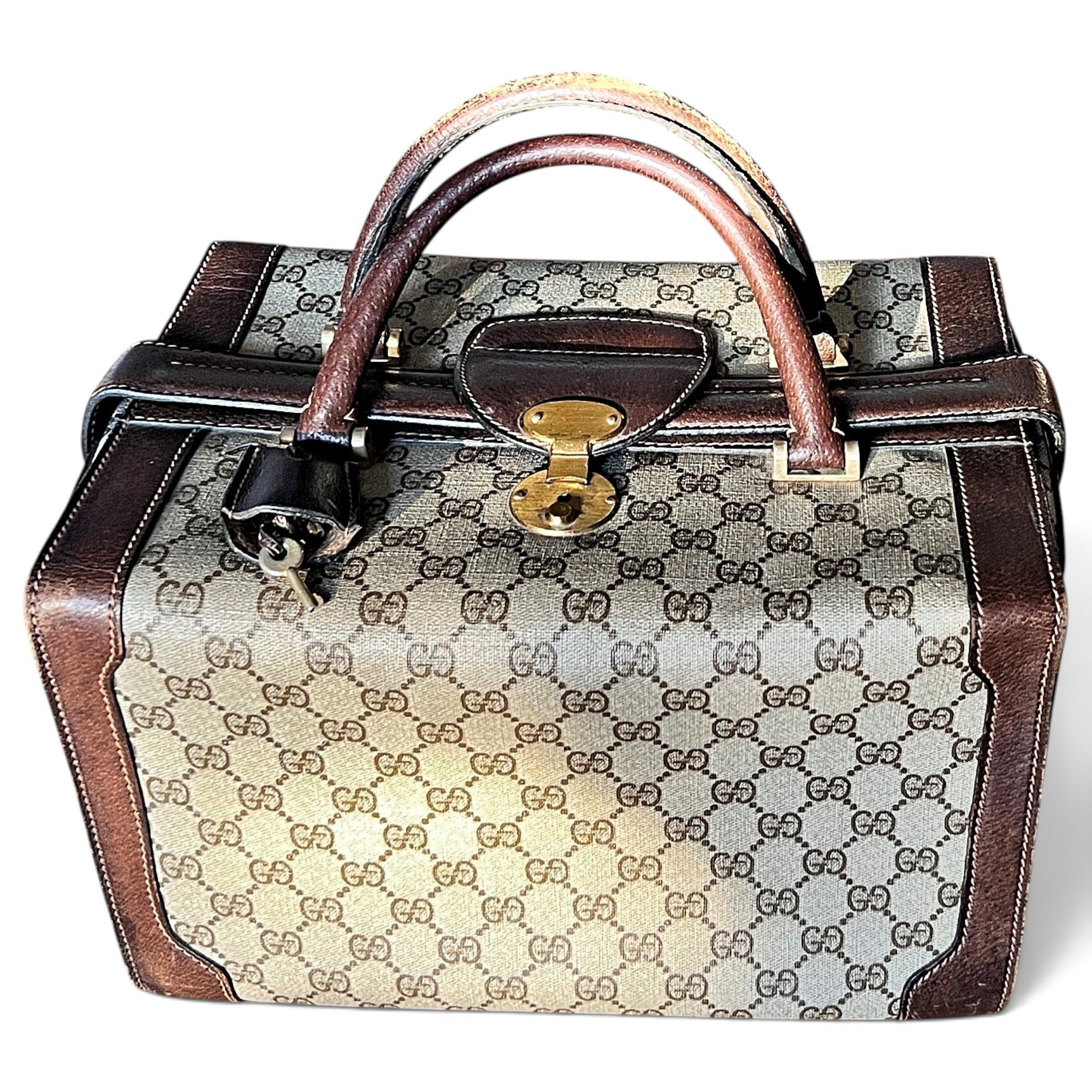 Cloth vanity case