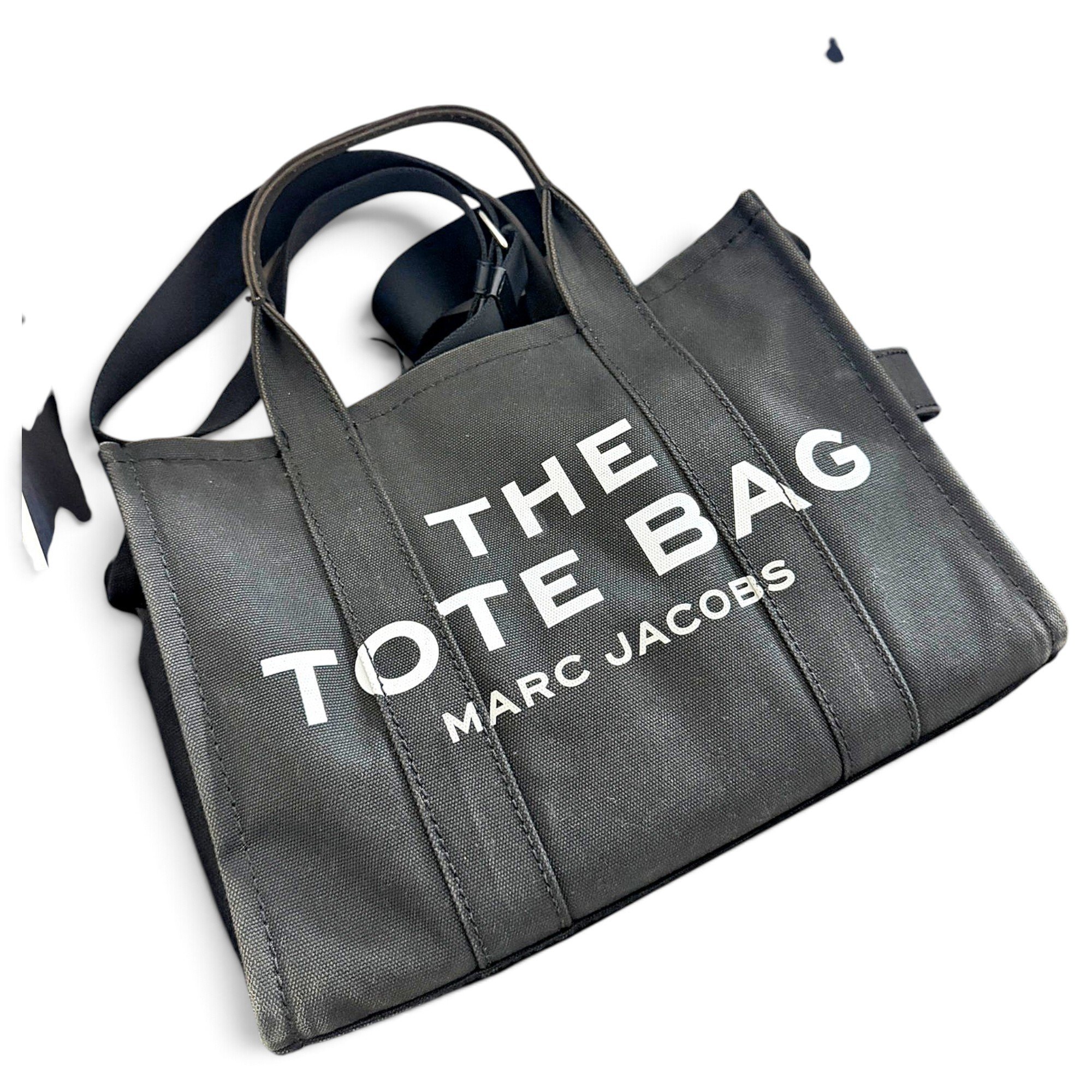 The Tag Tote travel bag