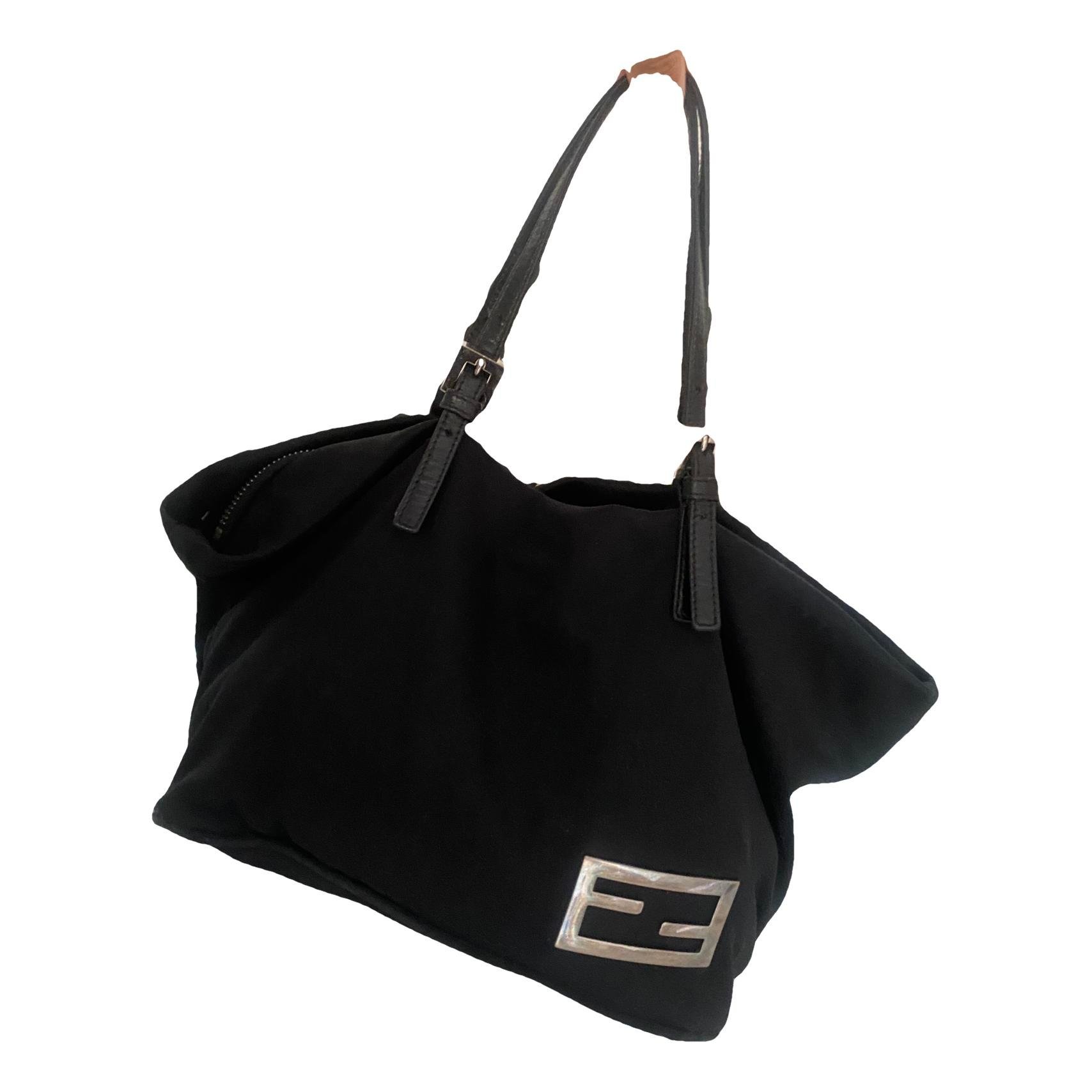 Baguette handbag