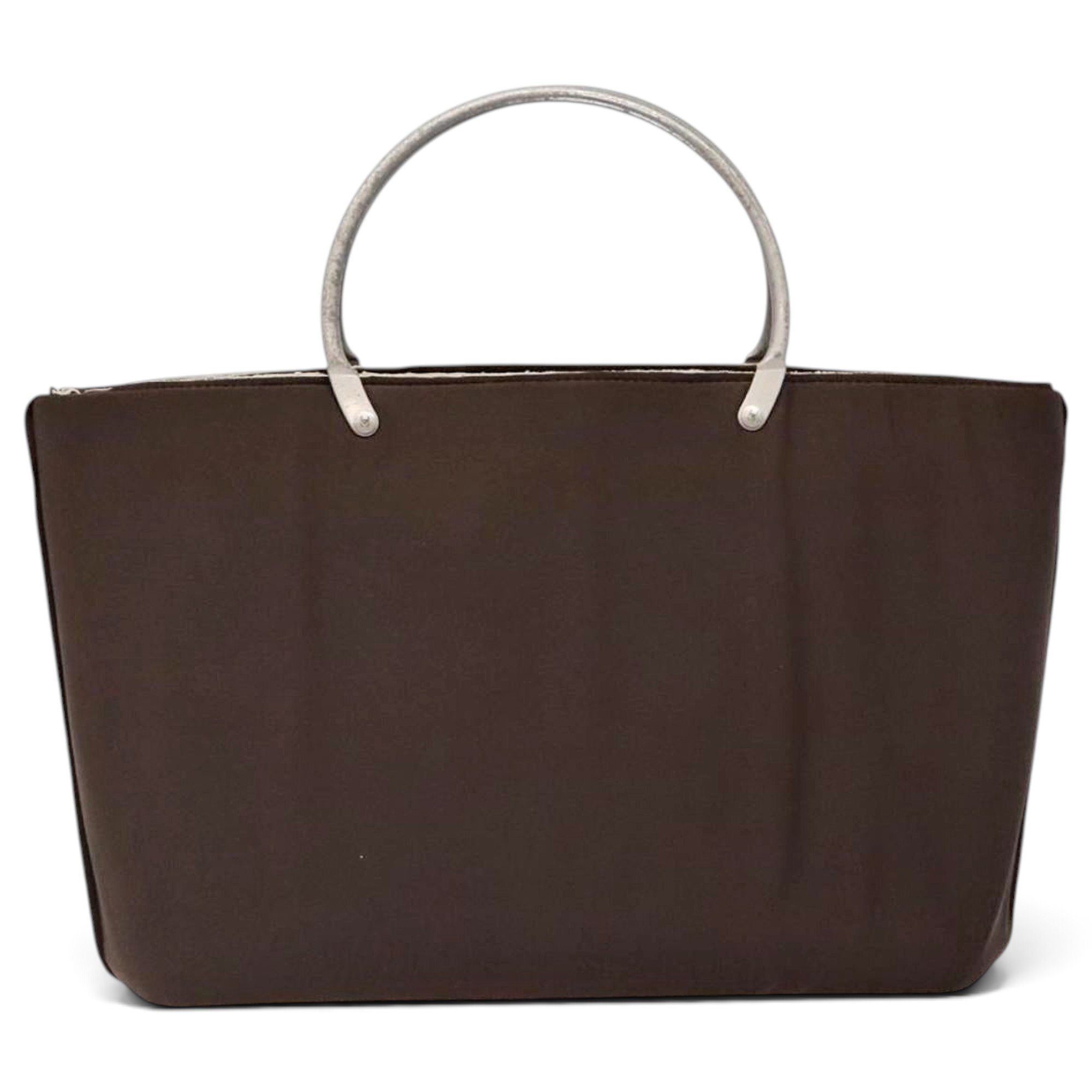 Gabrielle tote