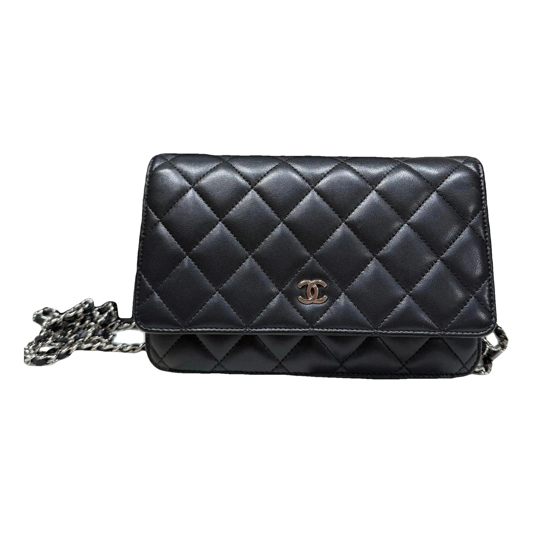 Timeless/Classique leather crossbody bag