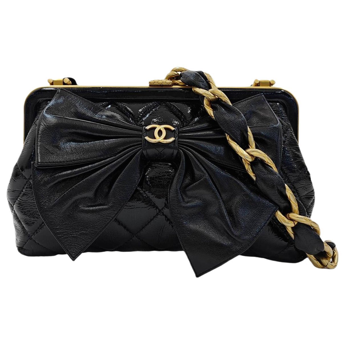 Patent leather handbag