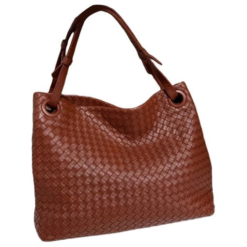 Pouch leather tote