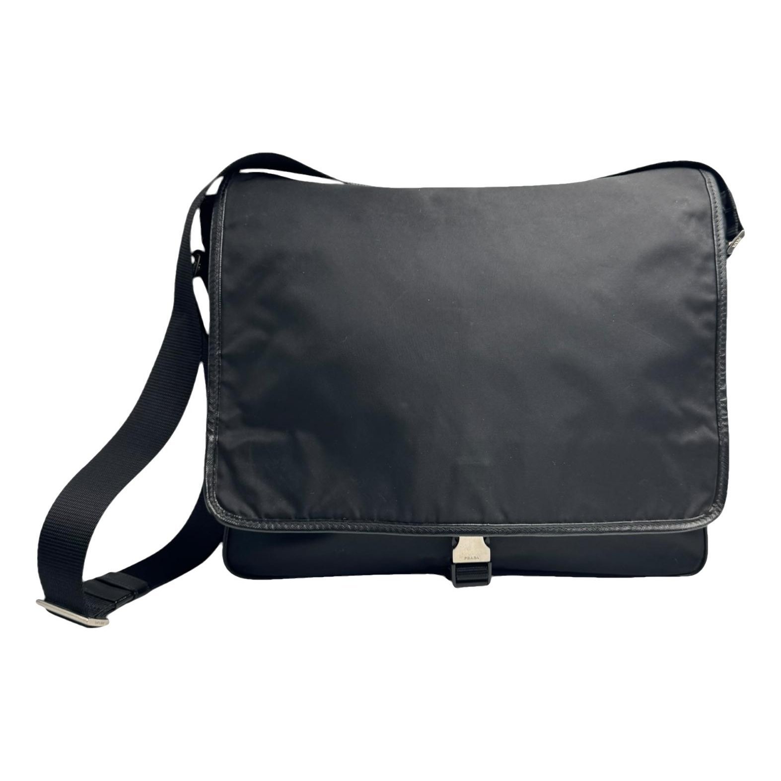 Cloth satchel