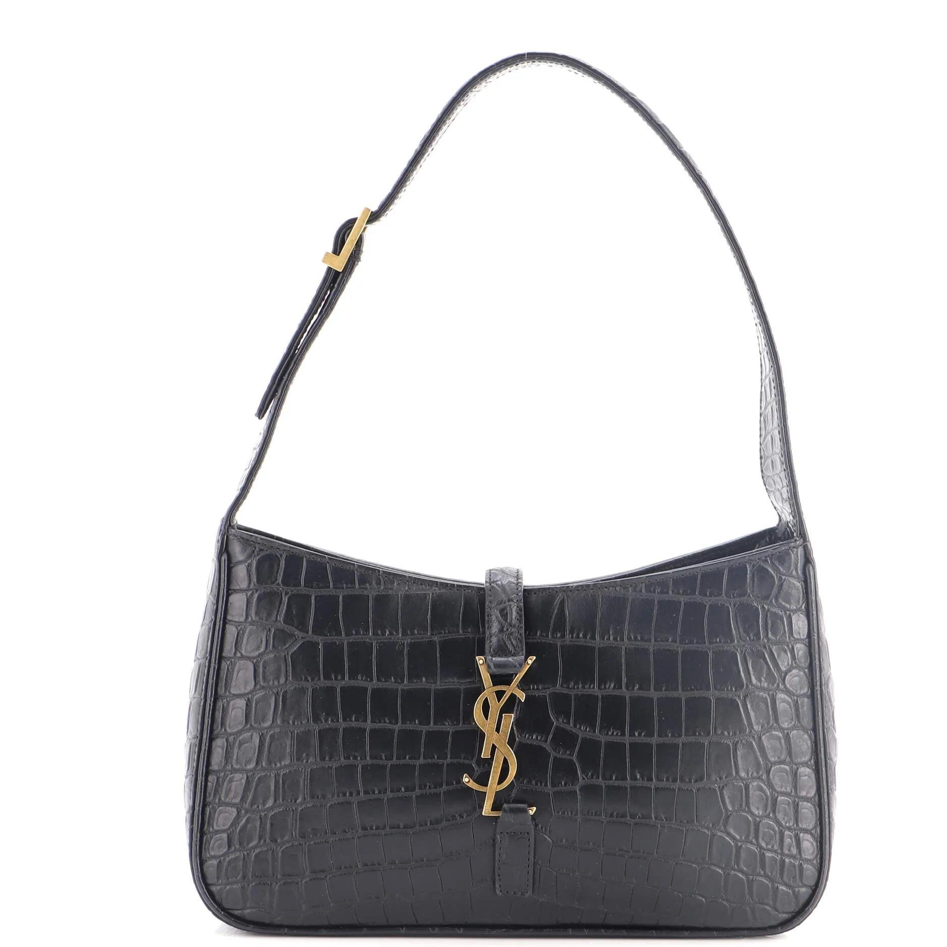 Le 5 à 7 leather handbag