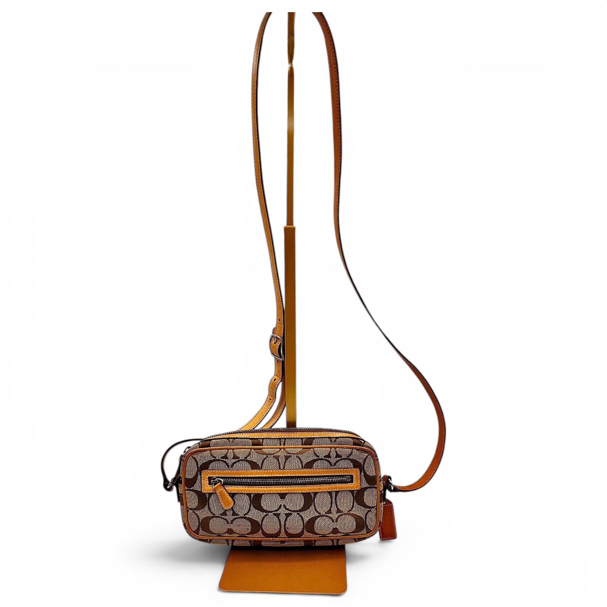 Leather crossbody bag